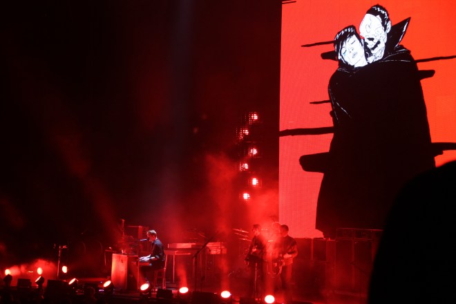 QOTSA perform 'The Vampyre of Time and Memory' at Rod Laver Arena, 15/3/14